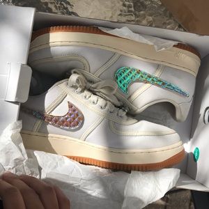 travis scott air force 1 low sail